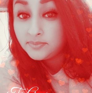 Meet your Posher, Yesenia